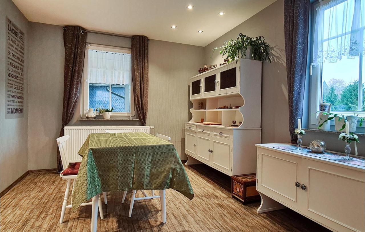 2 Bedroom Cozy Apartment In Suhl Eksteriør billede